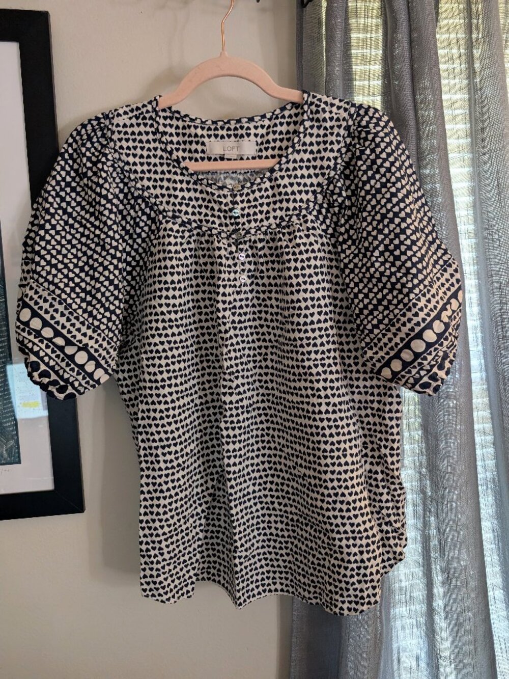 LOFT Heart Puff Sleeve Blouse White and Navy Size L